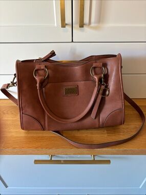 Frye and Co. Classic Brown  Handbag - Elegant Everyday Carry